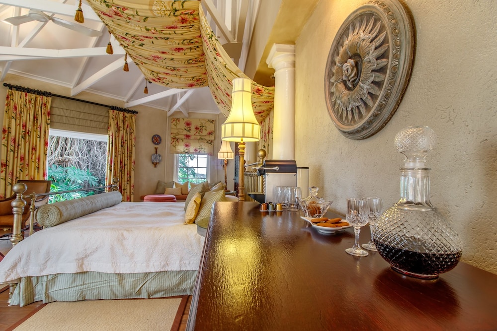 Blue Mountain Luxury Lodge 11/33
