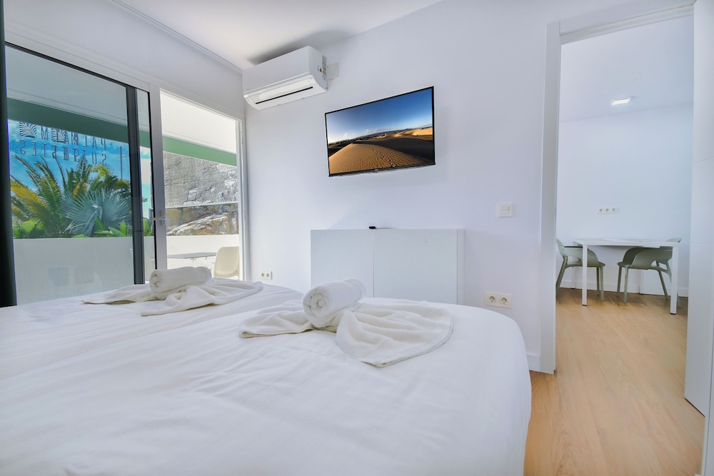 Calypso Oasis Apartments 17/65