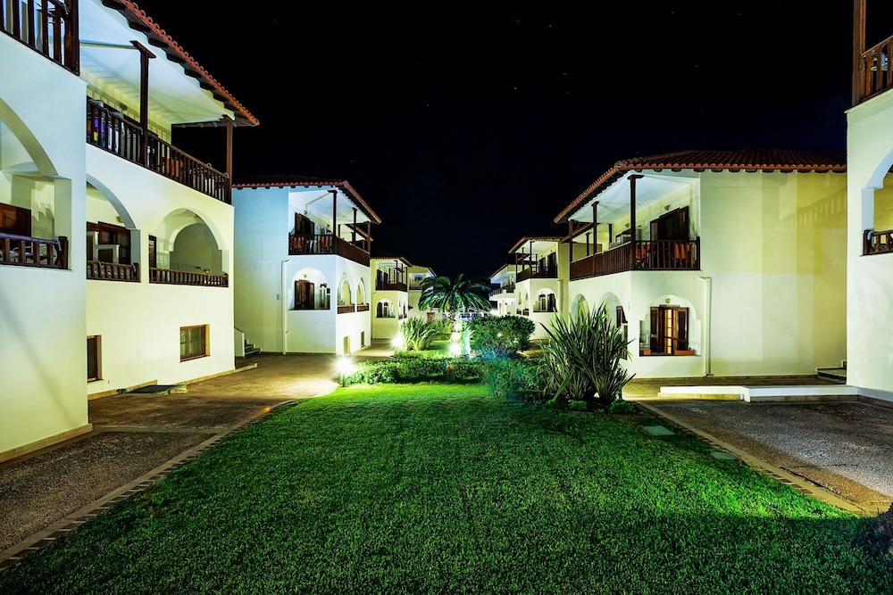Xenios Possidi Paradise Hotel 40/50