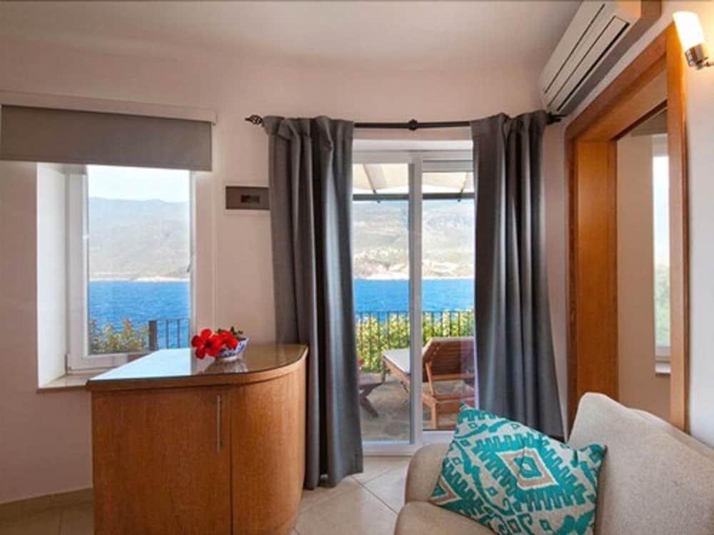 Lighthouse Hotel Kas 31/79