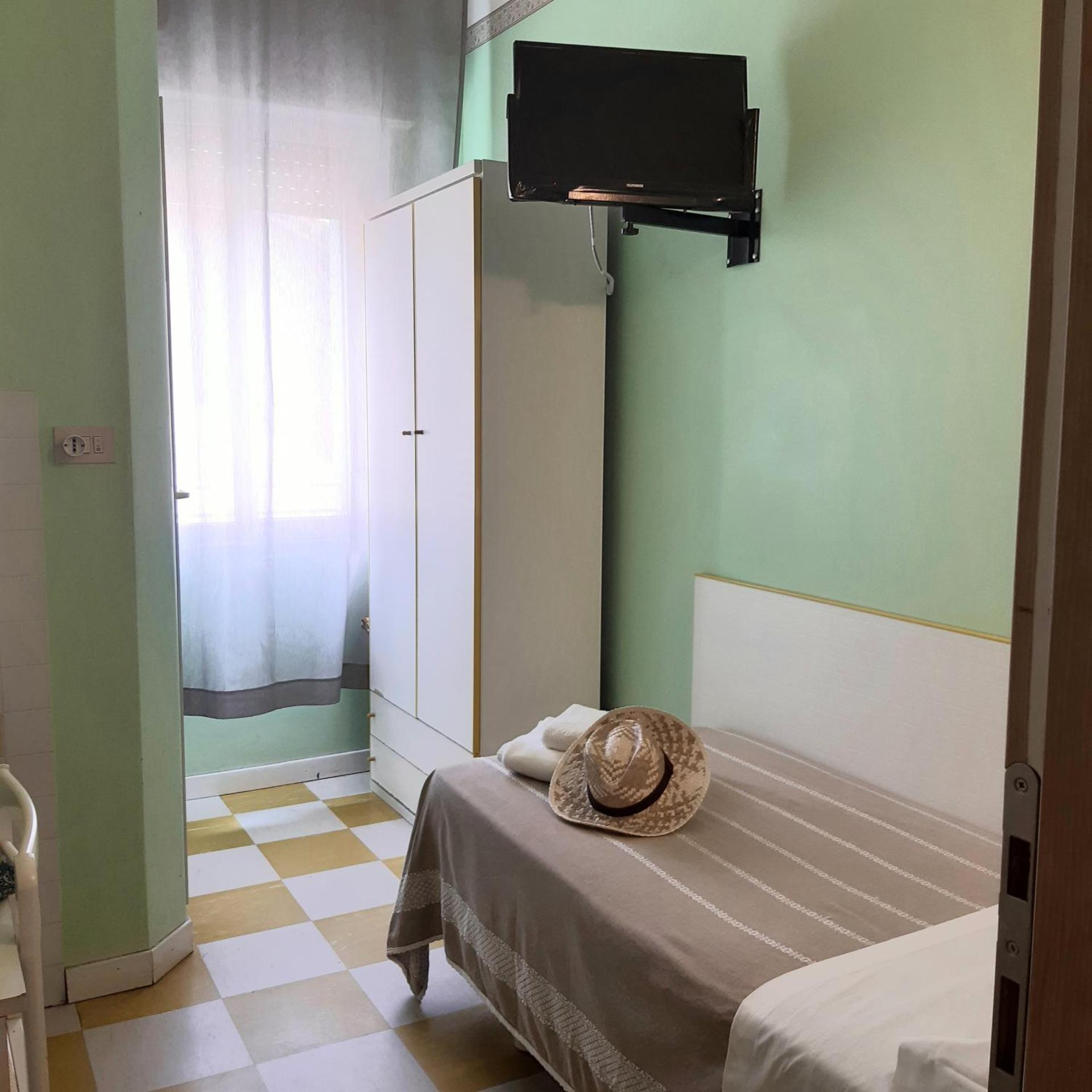 Hotel Raul 10/50