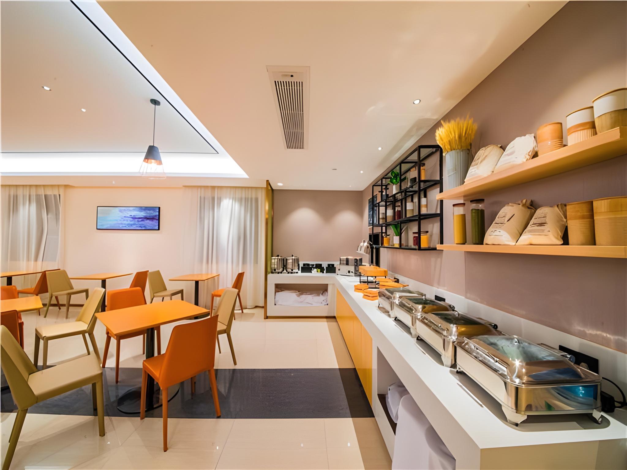 City Comfort Inn Nanning Nanhu Bridge Metro Station 51/64