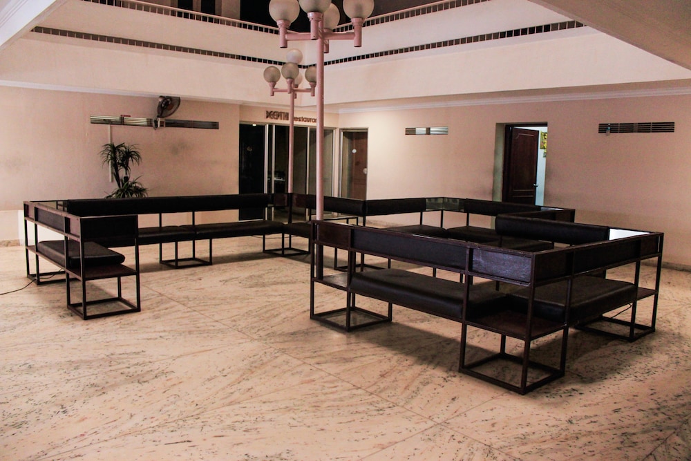 Hotel Keerthi 24/29