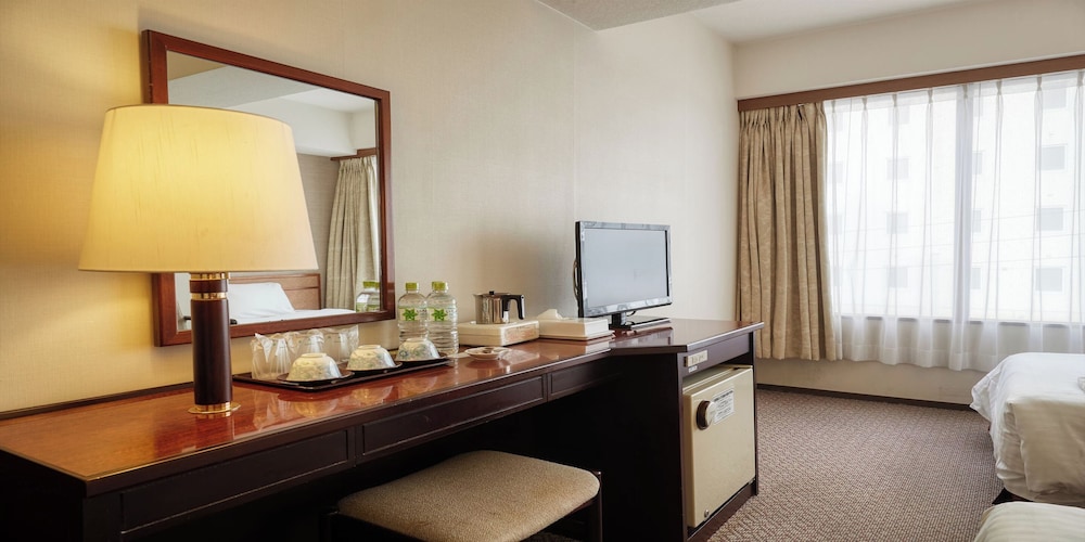 Ryukyu Sun Royal Hotel 33/57