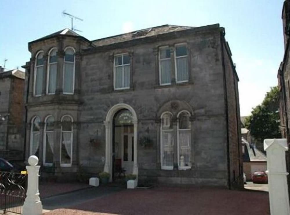 Strathallan Guest House 2/50