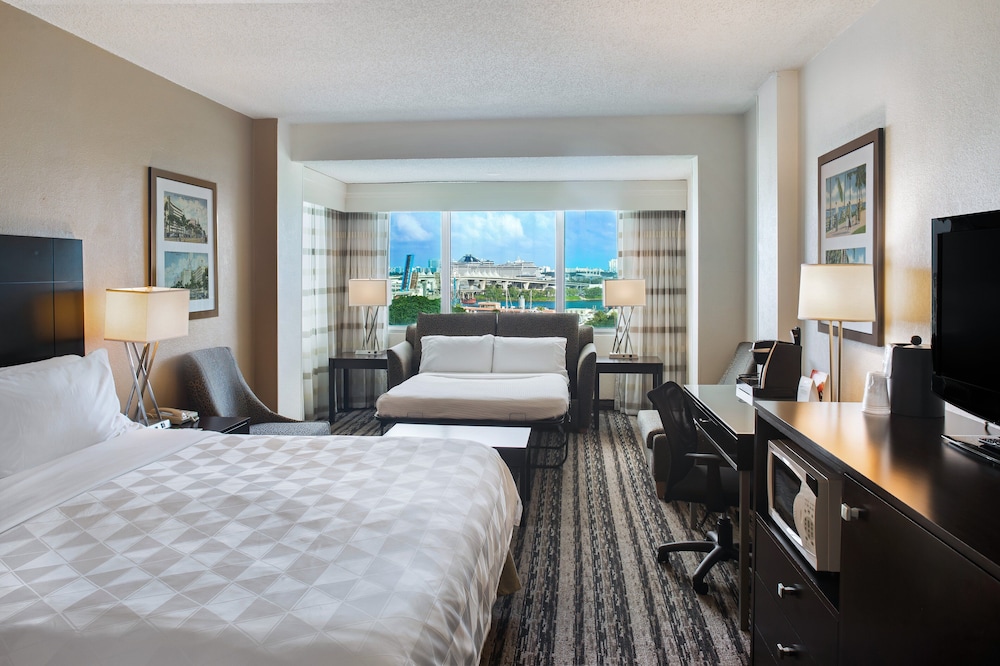 Holiday Inn Port of Miami Downtown Hotel 25/73