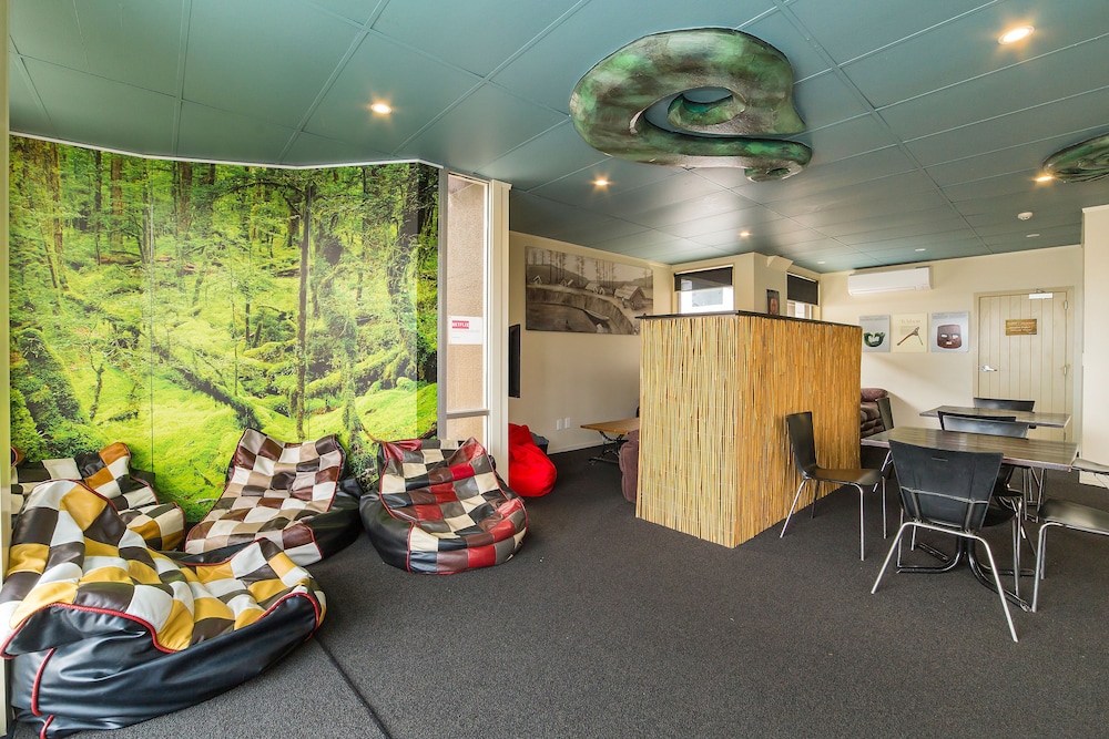 Tahuna Pod Hostel 8/50