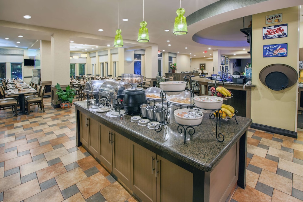 Hilton Garden Inn South Padre Island 60/76