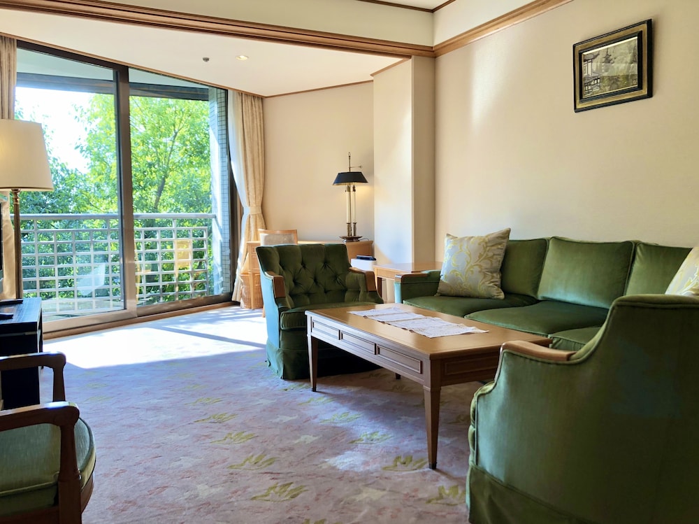Nara Hotel 49/72