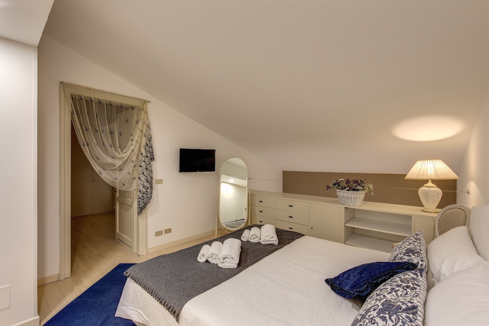 Trevi Miracle Suite 7/37