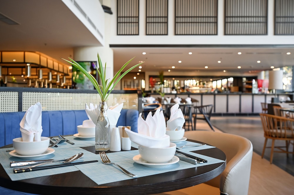 Emerald Ho Tram Resort 32/47