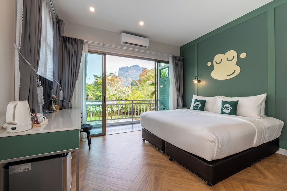 Blu Monkey Pooltara Krabi 16/63