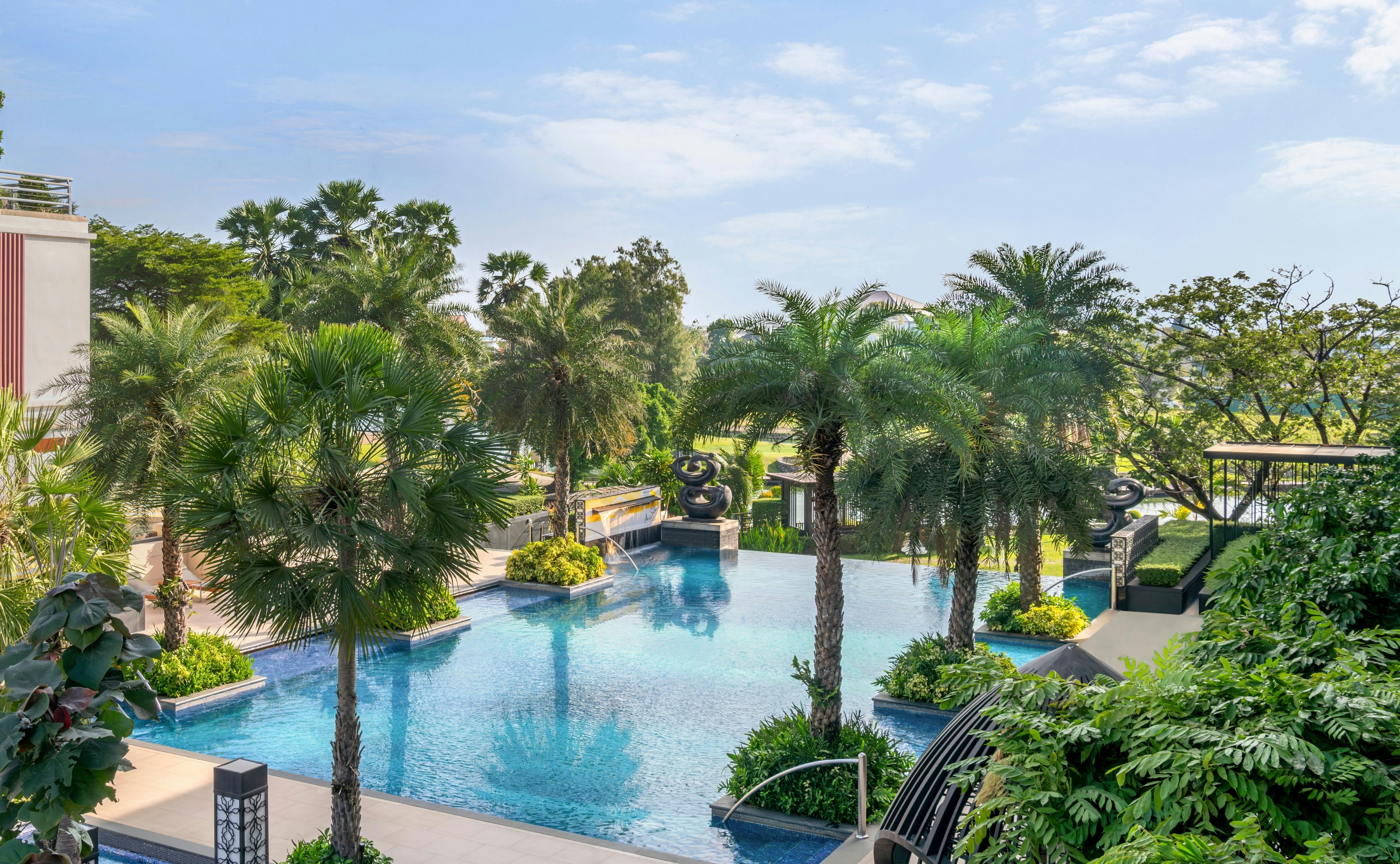 Hilton Bangkok Suvarnabhumi Golf Resort & Spa 112/114