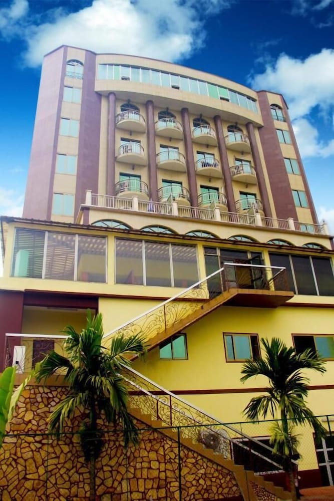 Felicia Hotel 2/72