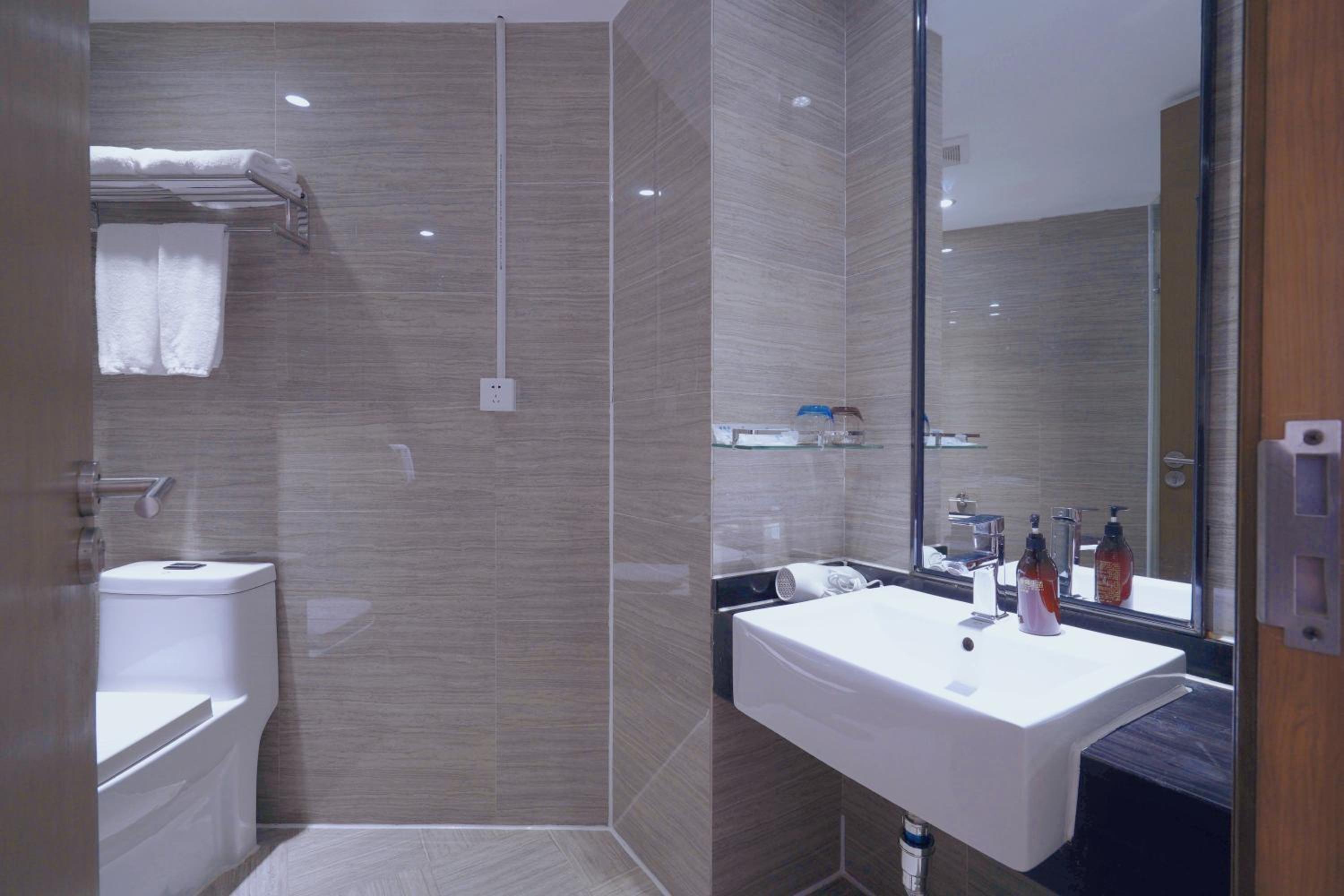 YINGSHANG HOTEL KECUN DUNHE BRANCH 41/55
