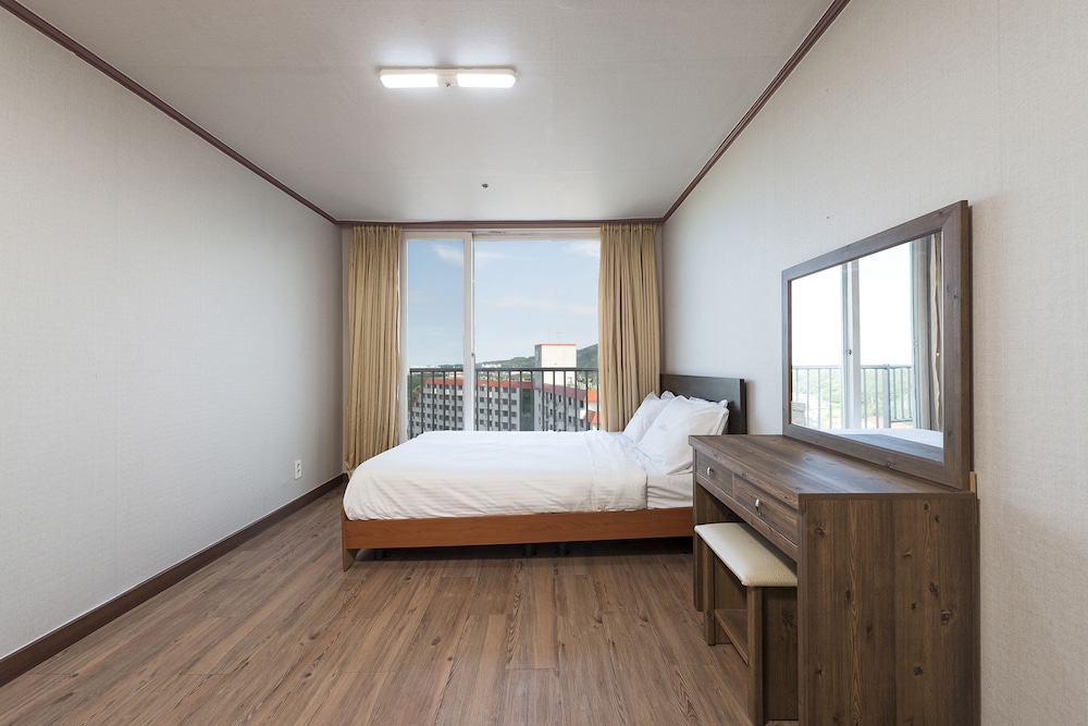 Condo, 23 Pyeong
