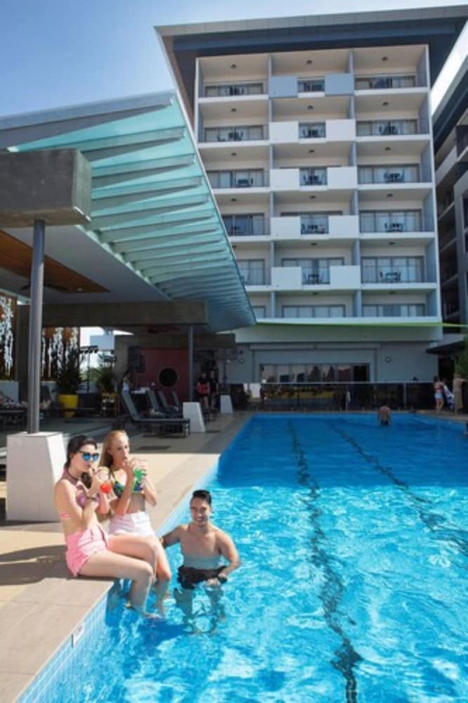 Rydges Palmerston 7/64