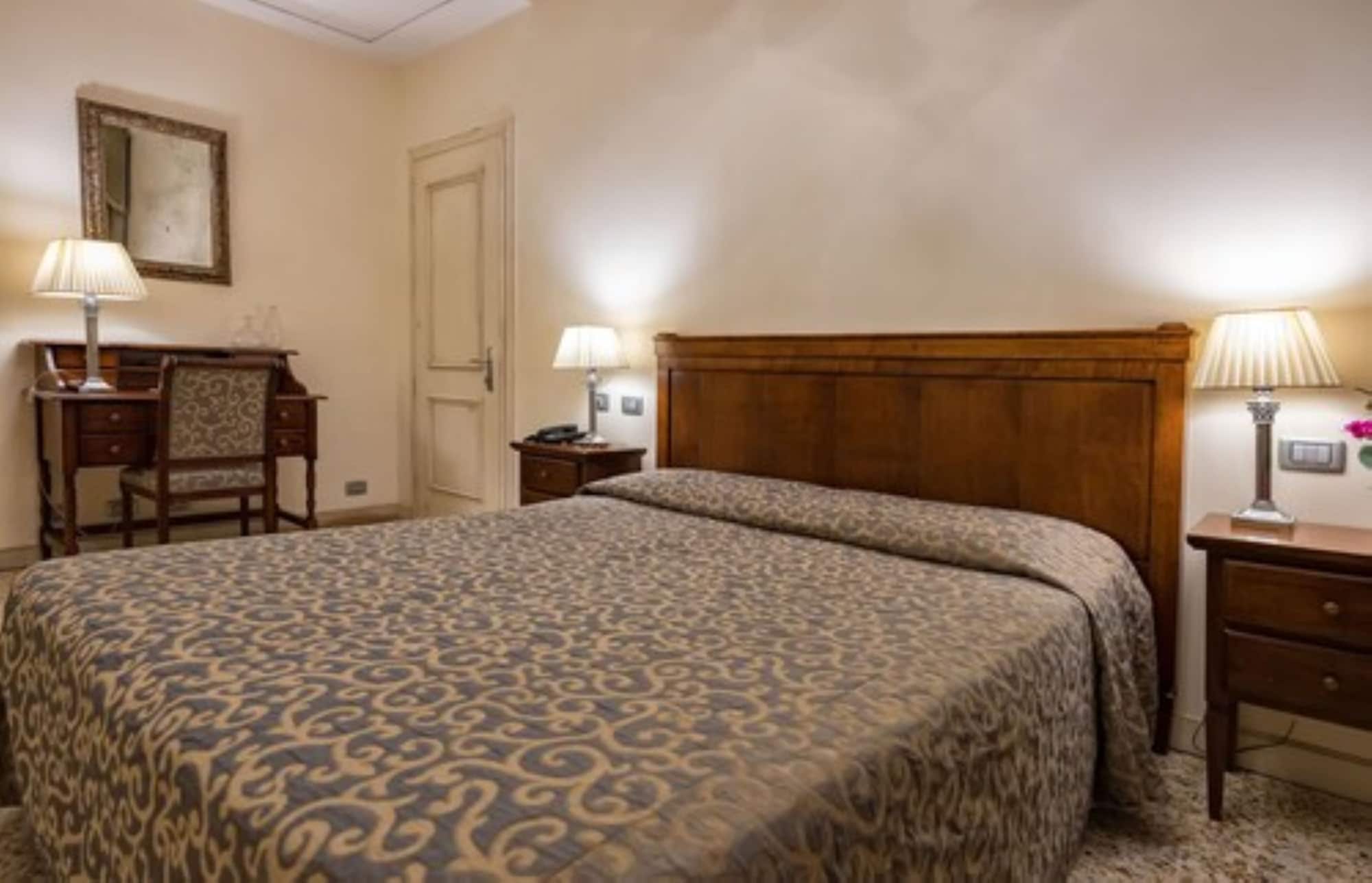 CLASSIC, DOUBLE BED