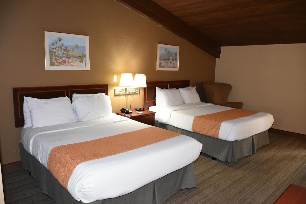 EXECUTIVE, 2 QUEEN BEDS