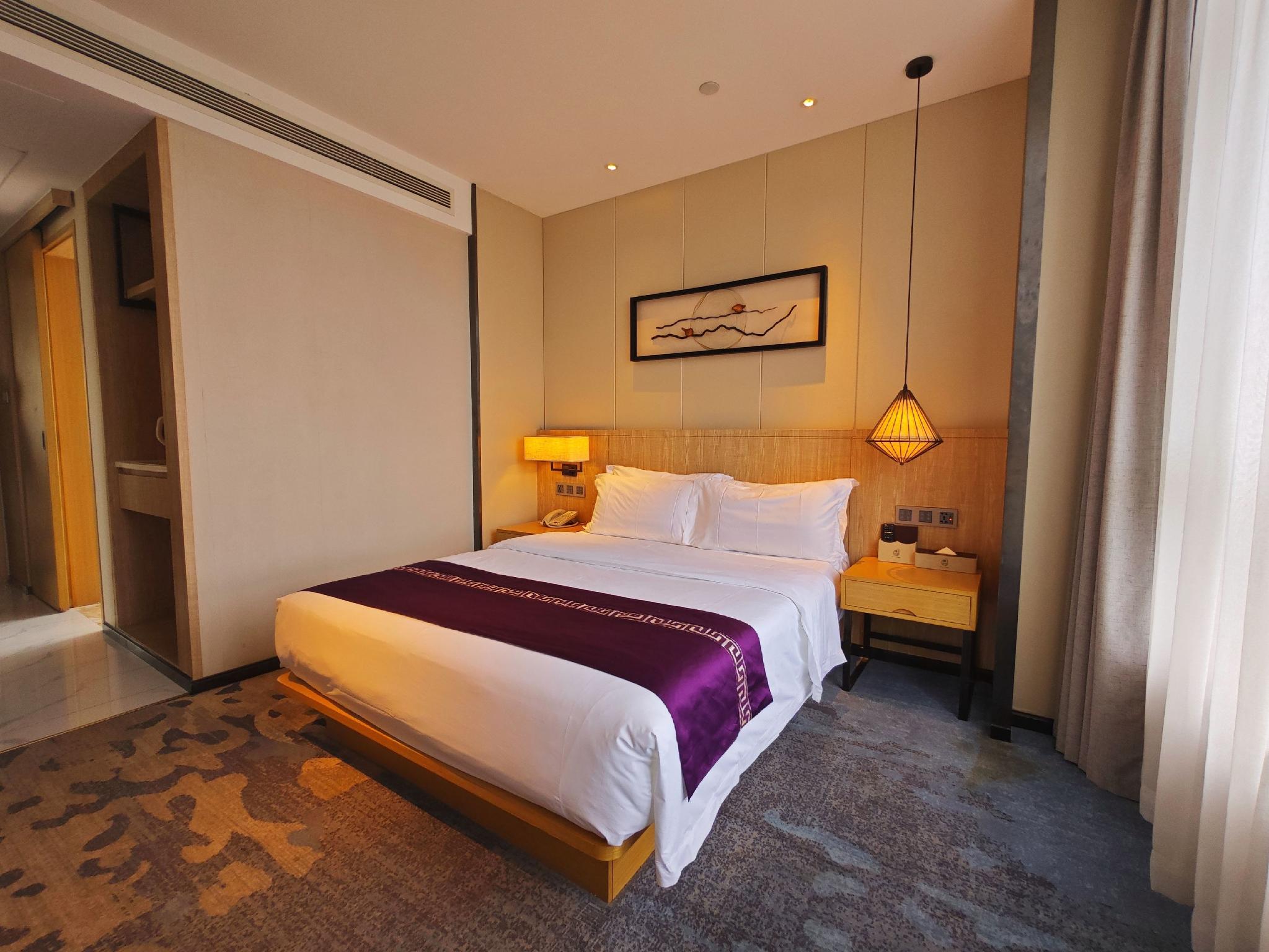 Puhua Hotel 10/27