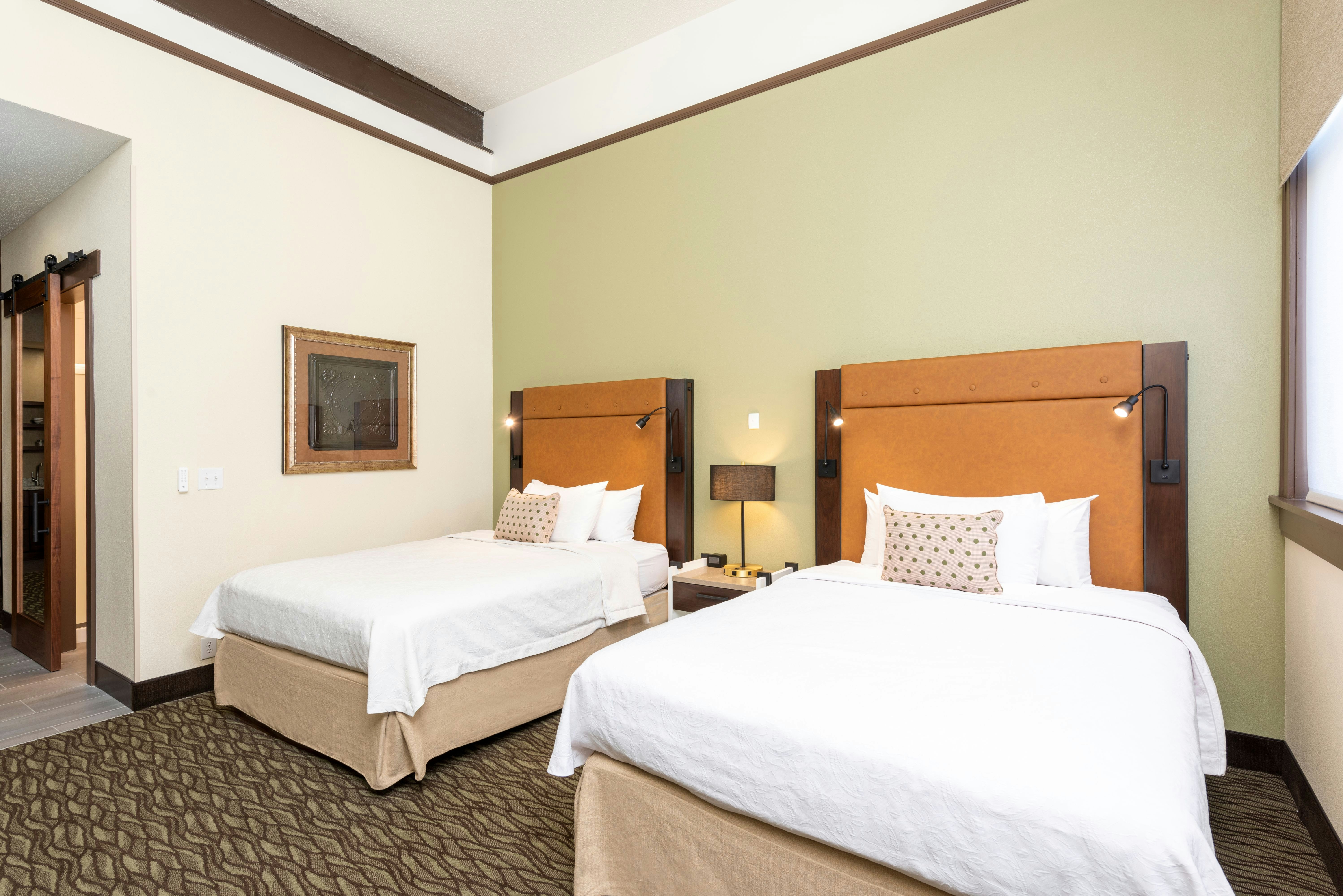 SUITE, 2 QUEEN BEDS, ACCESSIBLE
