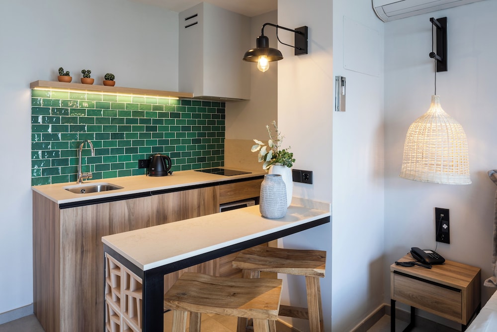 Casita Blanca Apartments - Adult Only 5/50