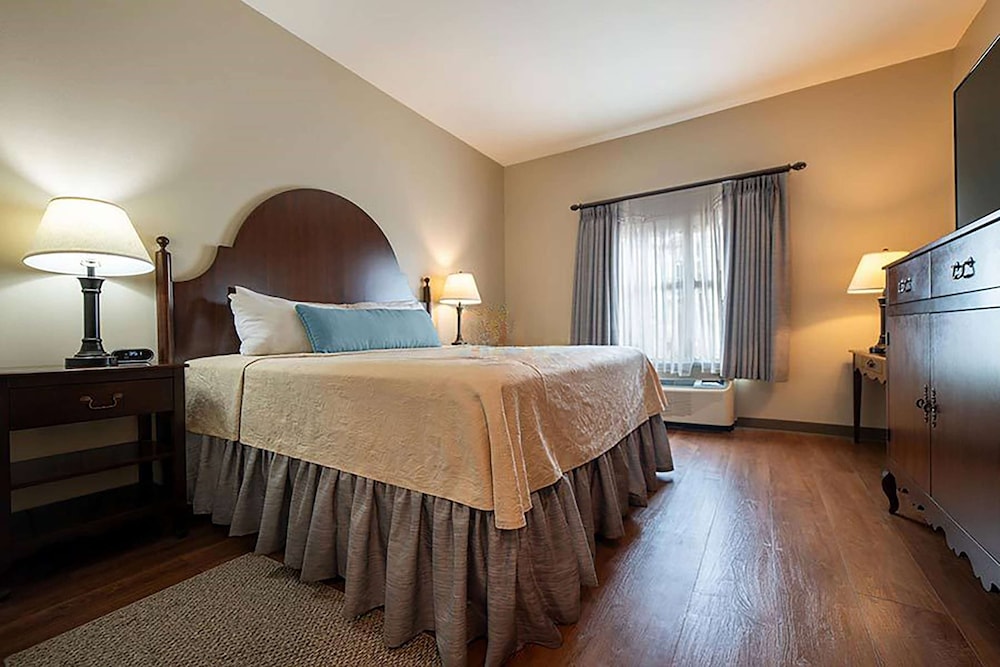 Chateau Saint Denis Hotel 26/61