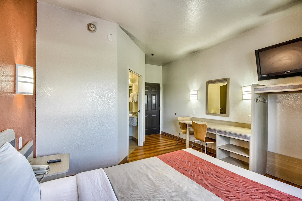 Motel6 Mission, TX 26/49