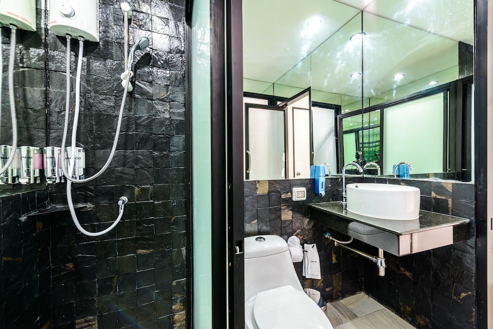 Eco Hostel Phuket 58/60