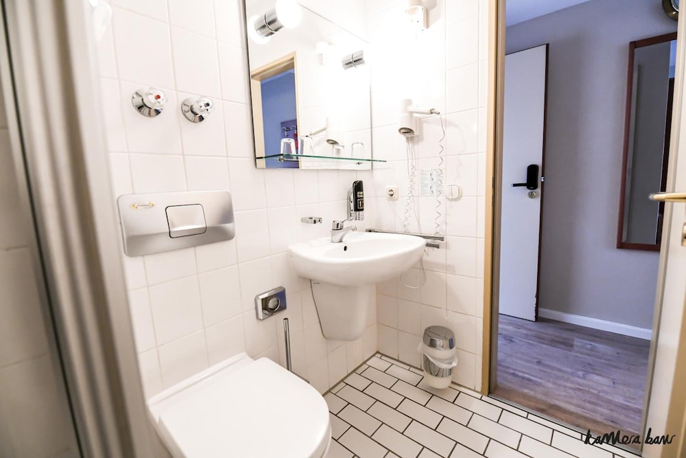 Hotel Blutenburg 46/50