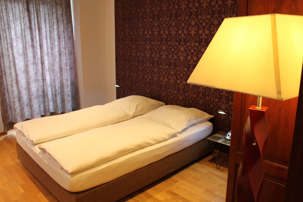 Hotel Stern 27/50