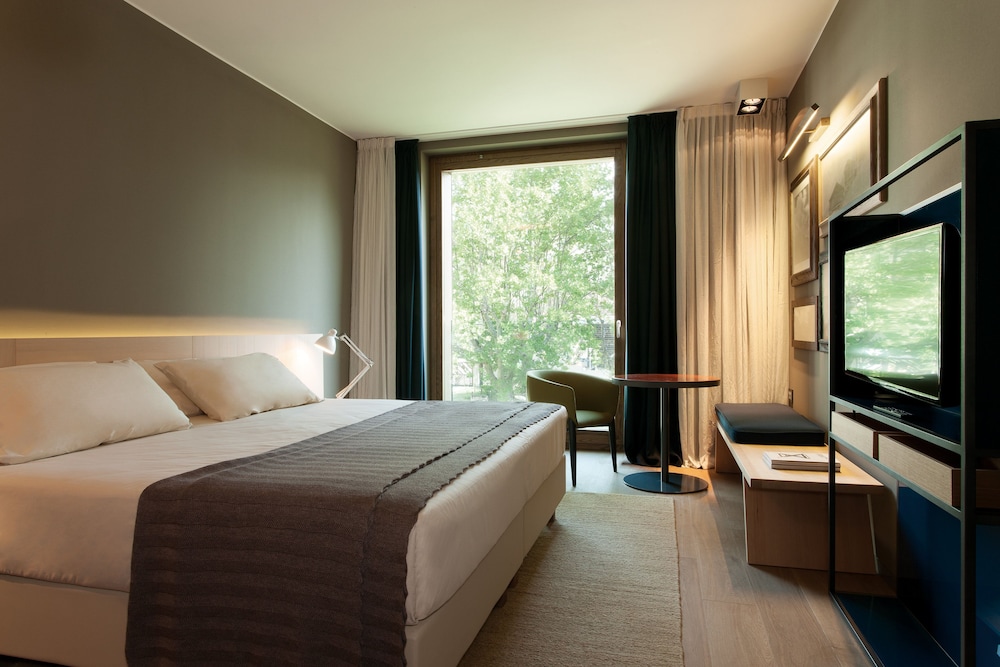 PARC HOTEL BILLIA 5/33
