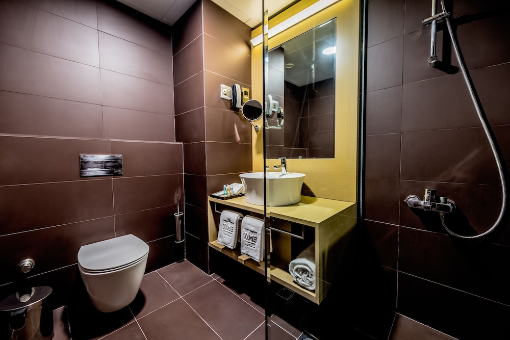 TIME Rako Hotel 42/44