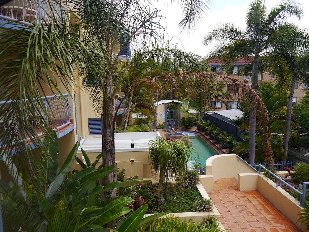 Portobello Resort Apartments 67/73