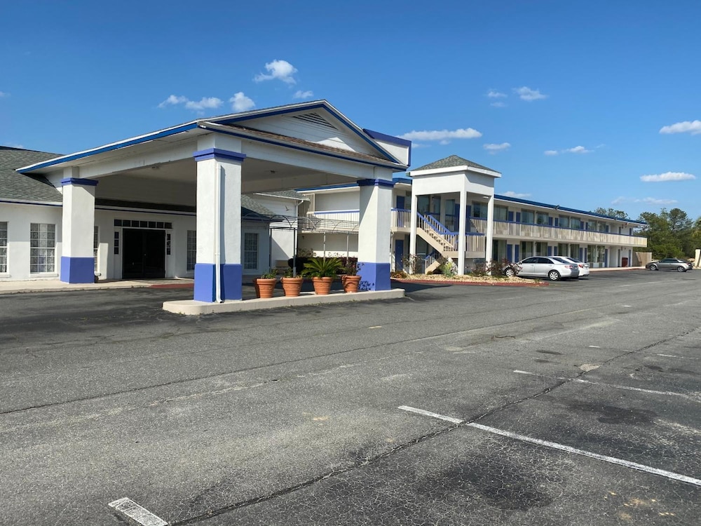 Motel6 Marianna, FL 41/60