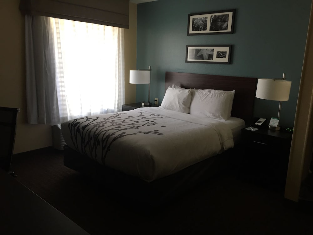 Sleep Inn Springfield West 12/39