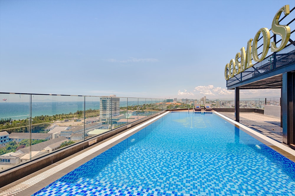 Cosmos Hotel Danang 28/33