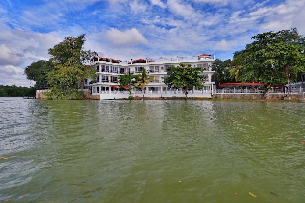 Centauria Lake Resort 38/50