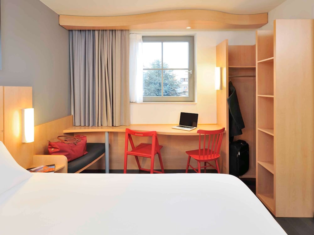 Hotel Ibis De Panne 9/68