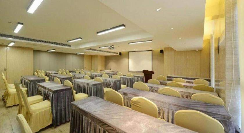 Echarm Hotel (Guiyang Xiaohe Binfen Square) 44/49