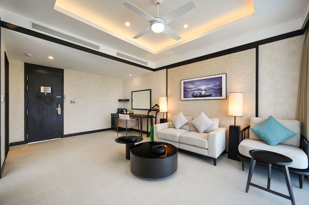 Emerald Ho Tram Resort 29/47