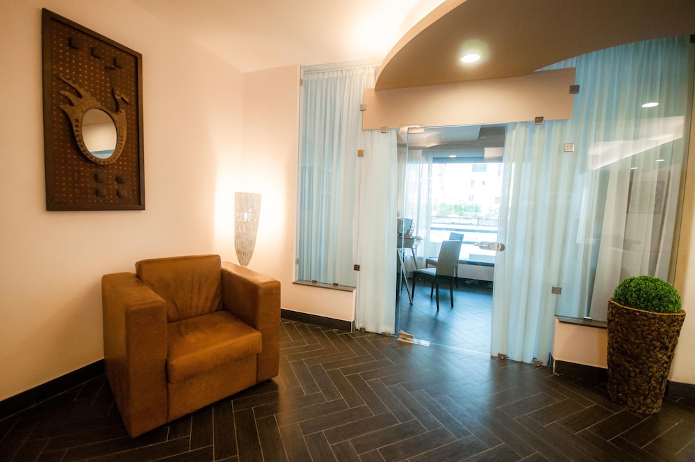 BNS HOTEL FRANCISCO 24/50