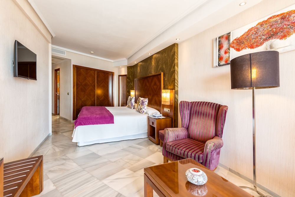BALCON DE EUROPA HOTEL 10/67