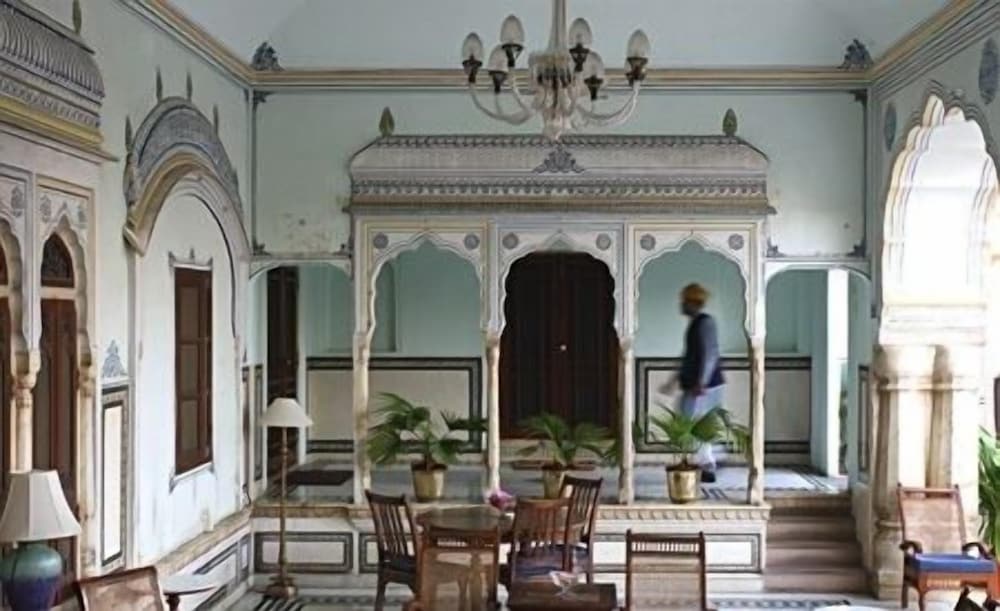SAMODE HAVELI 3/55