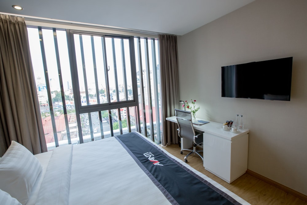 Avanti Hotel 15/38