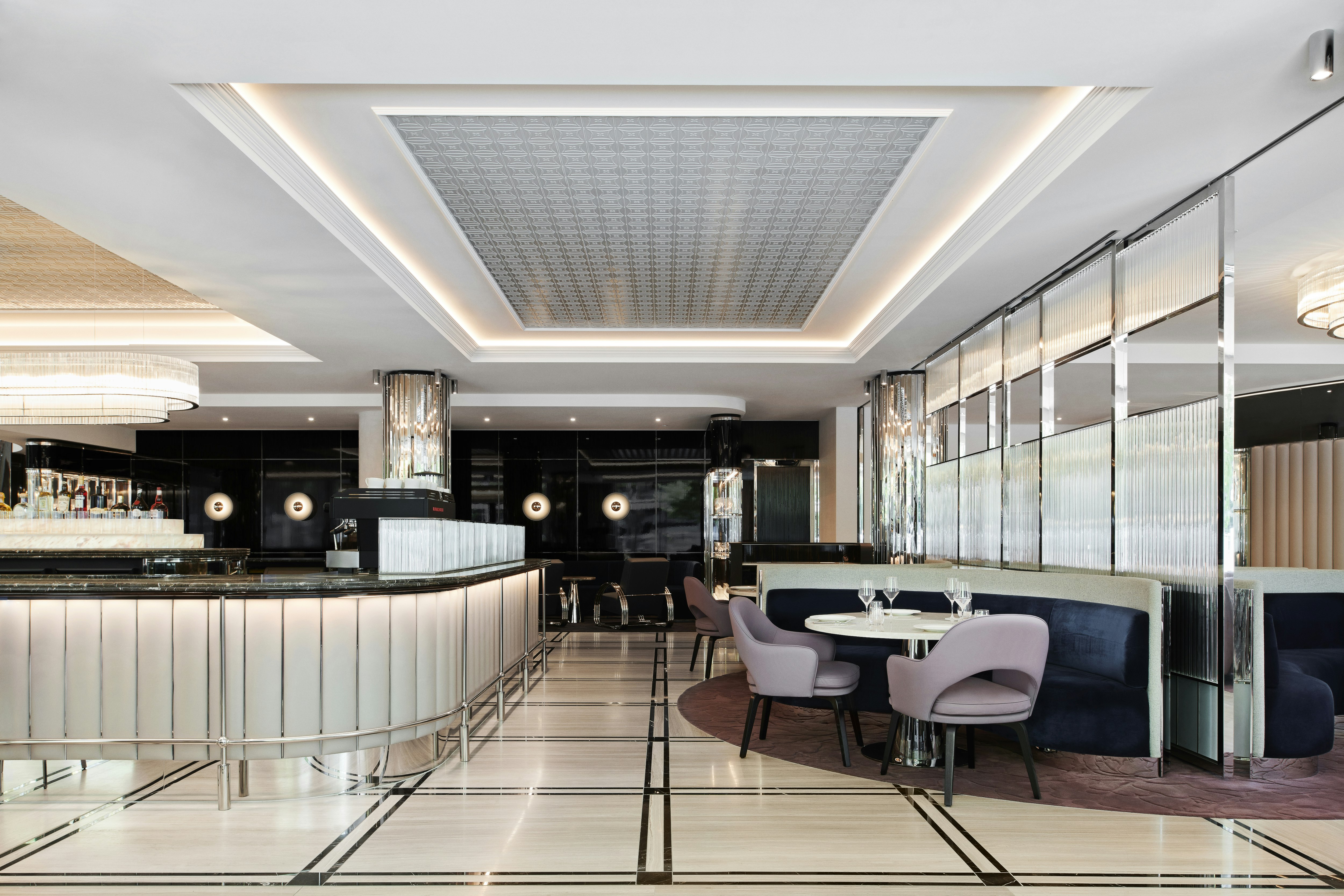 Royce Hotel 53/60
