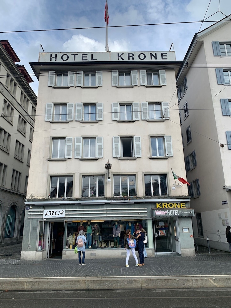 Pop Up Hotel Krone Zurich 1/43