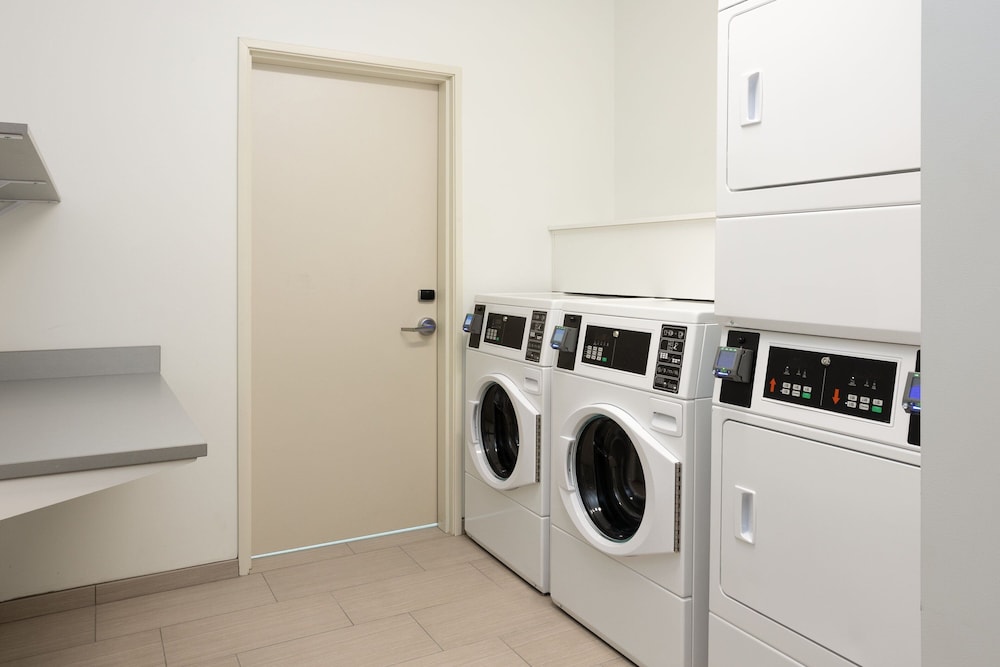 SpringHill Suites by Marriott Pleasanton 35/35