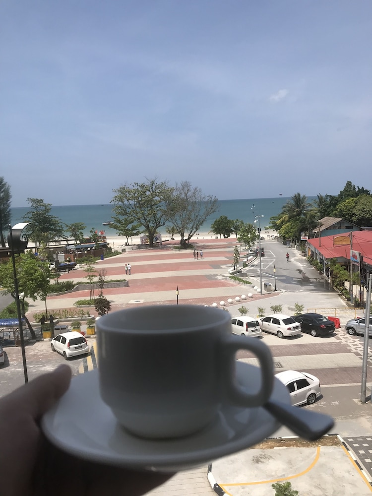 Hotel Adya Express 57/60