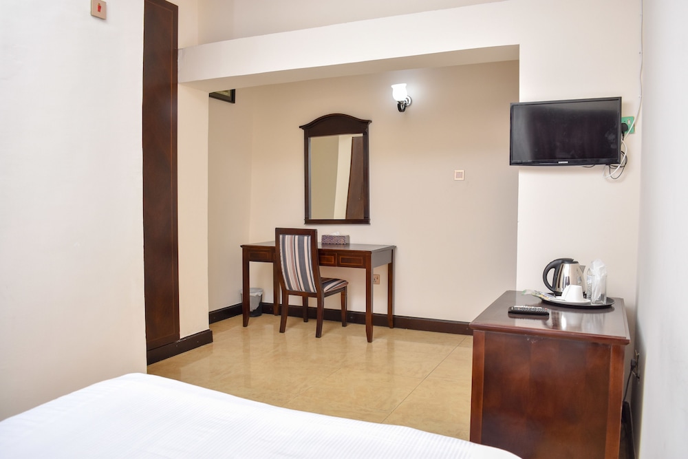 Sonia Hotel 16/28